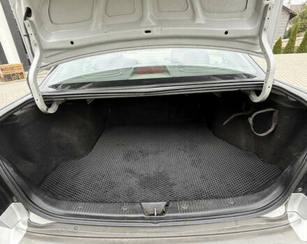 Сірий Мазда 626, об'ємом двигуна 1.8 л та пробігом 276 тис. км за 2000 $, фото 6 на Automoto.ua