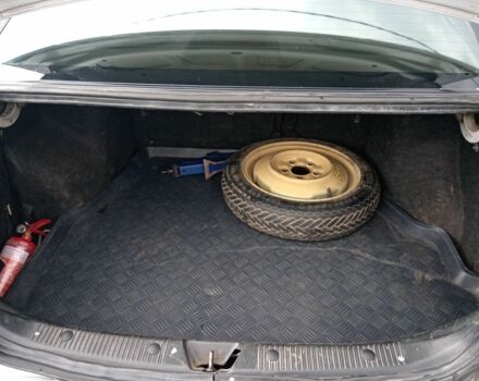 Сірий Мазда 626, об'ємом двигуна 1.8 л та пробігом 290 тис. км за 3100 $, фото 22 на Automoto.ua