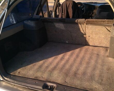 Серый Мазда 626, объемом двигателя 2 л и пробегом 400 тыс. км за 2300 $, фото 7 на Automoto.ua