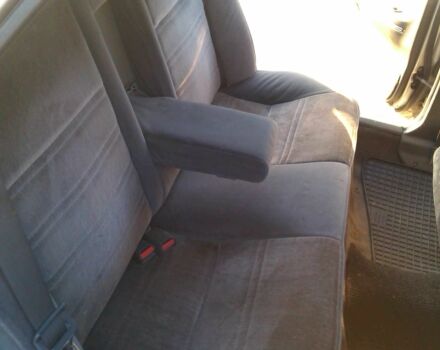 Серый Мазда 626, объемом двигателя 2 л и пробегом 400 тыс. км за 2300 $, фото 4 на Automoto.ua