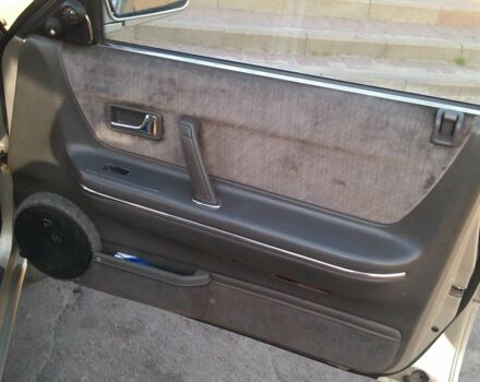 Серый Мазда 626, объемом двигателя 2 л и пробегом 400 тыс. км за 2300 $, фото 6 на Automoto.ua