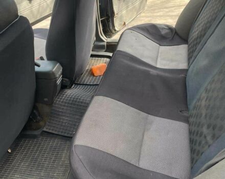 Серый Мазда 626, объемом двигателя 0 л и пробегом 150 тыс. км за 900 $, фото 4 на Automoto.ua