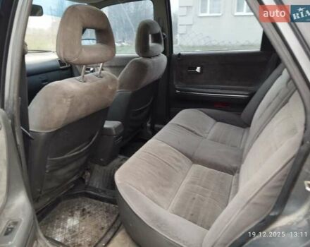 Серый Мазда 626, объемом двигателя 2.2 л и пробегом 350 тыс. км за 1100 $, фото 4 на Automoto.ua