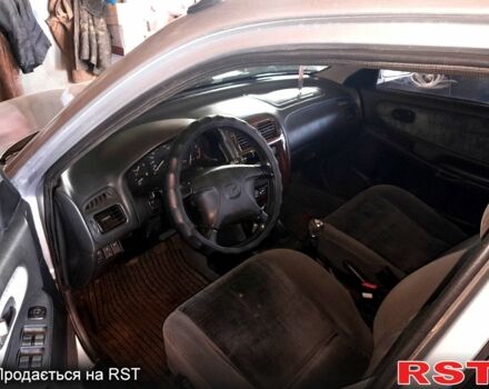 Серый Мазда 626, объемом двигателя 2 л и пробегом 200 тыс. км за 2500 $, фото 6 на Automoto.ua