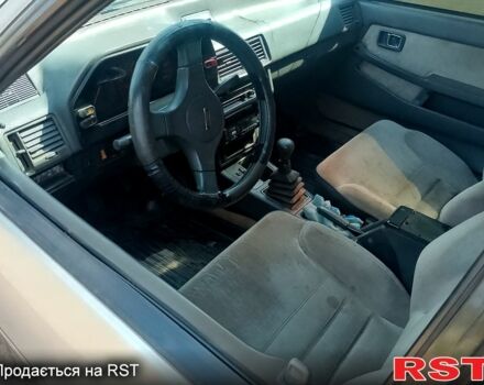 Серый Мазда 626, объемом двигателя 20 л и пробегом 345 тыс. км за 1300 $, фото 8 на Automoto.ua