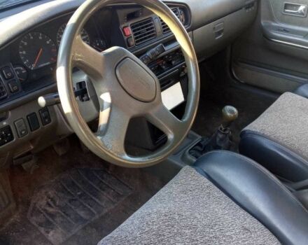 Серый Мазда 626, объемом двигателя 2 л и пробегом 400 тыс. км за 716 $, фото 7 на Automoto.ua