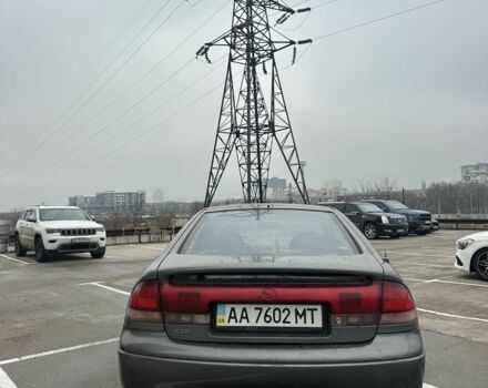 Серый Мазда 626, объемом двигателя 2.5 л и пробегом 235 тыс. км за 1500 $, фото 4 на Automoto.ua