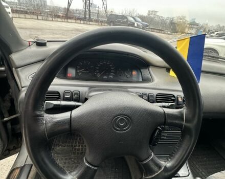 Серый Мазда 626, объемом двигателя 2.5 л и пробегом 235 тыс. км за 1500 $, фото 6 на Automoto.ua