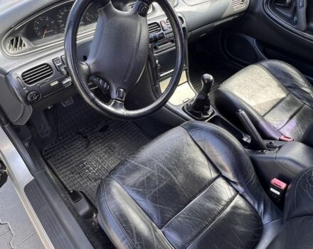 Серый Мазда 626, объемом двигателя 2.5 л и пробегом 300 тыс. км за 2200 $, фото 7 на Automoto.ua