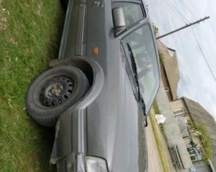 Сірий Мазда 626, об'ємом двигуна 2 л та пробігом 160 тис. км за 647 $, фото 1 на Automoto.ua