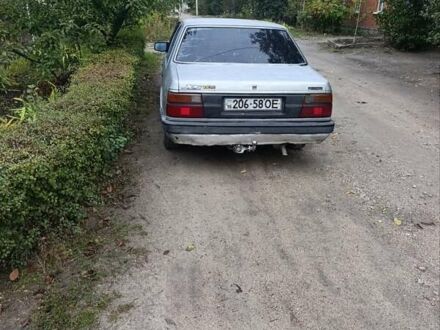 Серый Мазда 626, объемом двигателя 1.6 л и пробегом 400 тыс. км за 900 $, фото 1 на Automoto.ua