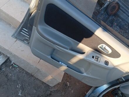 Серый Мазда 626, объемом двигателя 2 л и пробегом 300 тыс. км за 1100 $, фото 1 на Automoto.ua