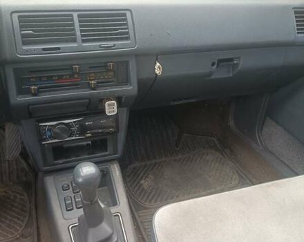 Синий Мазда 626, объемом двигателя 2 л и пробегом 295 тыс. км за 850 $, фото 1 на Automoto.ua
