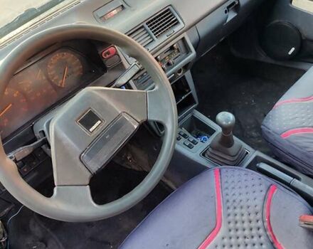 Синій Мазда 626, об'ємом двигуна 2 л та пробігом 300 тис. км за 750 $, фото 8 на Automoto.ua