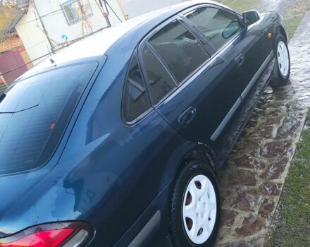 Синій Мазда 626, об'ємом двигуна 2 л та пробігом 280 тис. км за 2250 $, фото 4 на Automoto.ua