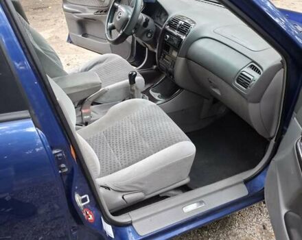 Синій Мазда 626, об'ємом двигуна 1.99 л та пробігом 358 тис. км за 1400 $, фото 5 на Automoto.ua