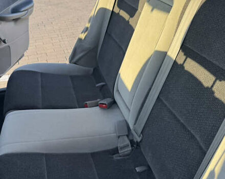 Синій Мазда 626, об'ємом двигуна 1.99 л та пробігом 231 тис. км за 3500 $, фото 52 на Automoto.ua