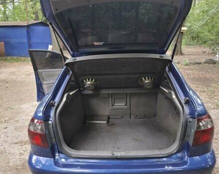 Синій Мазда 626, об'ємом двигуна 1.99 л та пробігом 358 тис. км за 1400 $, фото 3 на Automoto.ua