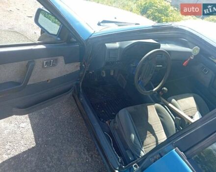 Синій Мазда 626, об'ємом двигуна 1.6 л та пробігом 65 тис. км за 600 $, фото 5 на Automoto.ua