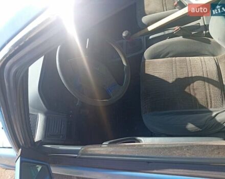 Синій Мазда 626, об'ємом двигуна 1.6 л та пробігом 65 тис. км за 600 $, фото 3 на Automoto.ua