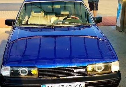 Синій Мазда 626, об'ємом двигуна 1.6 л та пробігом 780 тис. км за 1500 $, фото 2 на Automoto.ua