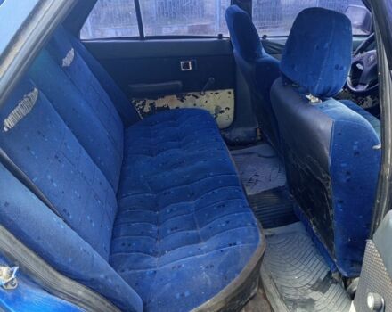 Синий Мазда 626, объемом двигателя 2 л и пробегом 1000 тыс. км за 400 $, фото 7 на Automoto.ua