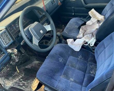 Синий Мазда 626, объемом двигателя 1.6 л и пробегом 1000 тыс. км за 1547 $, фото 2 на Automoto.ua