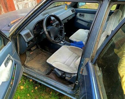 Синий Мазда 626, объемом двигателя 1.6 л и пробегом 380 тыс. км за 300 $, фото 3 на Automoto.ua