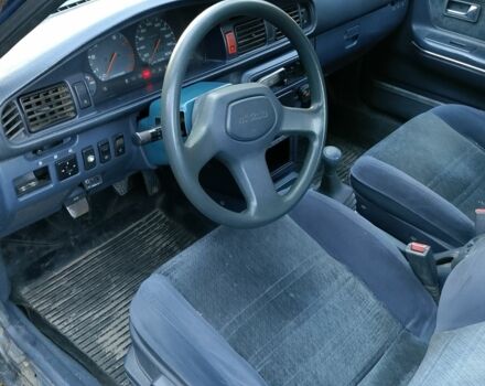 Синий Мазда 626, объемом двигателя 2 л и пробегом 10 тыс. км за 715 $, фото 4 на Automoto.ua