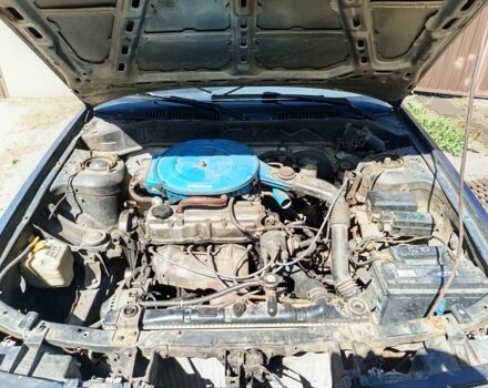 Синий Мазда 626, объемом двигателя 1.8 л и пробегом 1 тыс. км за 950 $, фото 5 на Automoto.ua