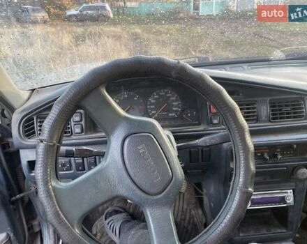 Синій Мазда 626, об'ємом двигуна 2 л та пробігом 300 тис. км за 714 $, фото 7 на Automoto.ua