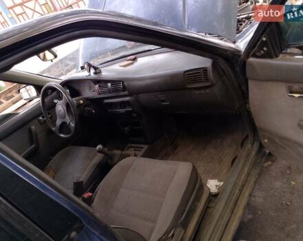 Синий Мазда 626, объемом двигателя 1.79 л и пробегом 200 тыс. км за 900 $, фото 3 на Automoto.ua