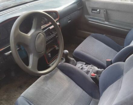 Синий Мазда 626, объемом двигателя 1.8 л и пробегом 1 тыс. км за 700 $, фото 5 на Automoto.ua