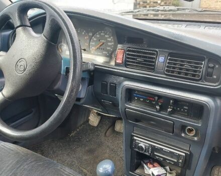 Синій Мазда 626, об'ємом двигуна 2 л та пробігом 100 тис. км за 850 $, фото 6 на Automoto.ua