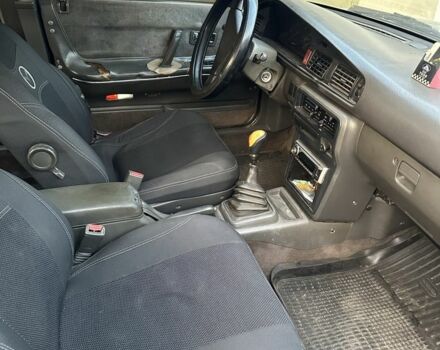 Синій Мазда 626, об'ємом двигуна 2 л та пробігом 500 тис. км за 969 $, фото 6 на Automoto.ua
