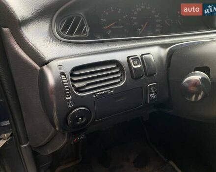 Синій Мазда 626, об'ємом двигуна 1.79 л та пробігом 466 тис. км за 2500 $, фото 9 на Automoto.ua