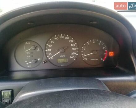 Синій Мазда 626, об'ємом двигуна 1.8 л та пробігом 389 тис. км за 2700 $, фото 15 на Automoto.ua