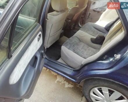 Синій Мазда 626, об'ємом двигуна 1.8 л та пробігом 389 тис. км за 2700 $, фото 11 на Automoto.ua