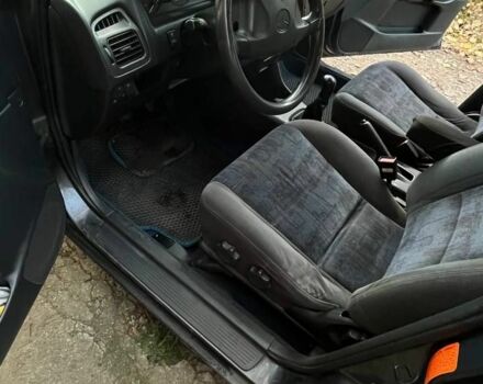 Синій Мазда 626, об'ємом двигуна 1.8 л та пробігом 320 тис. км за 3200 $, фото 10 на Automoto.ua