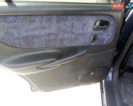 Синій Мазда 626, об'ємом двигуна 1.84 л та пробігом 342 тис. км за 2299 $, фото 16 на Automoto.ua