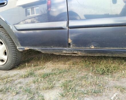 Синий Мазда 626, объемом двигателя 2 л и пробегом 285 тыс. км за 1900 $, фото 5 на Automoto.ua