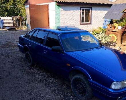 Синій Мазда 626, об'ємом двигуна 2 л та пробігом 0 тис. км за 1200 $, фото 1 на Automoto.ua