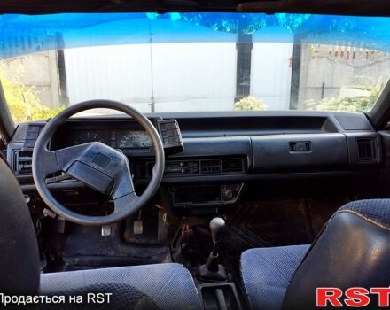 Синій Мазда 626, об'ємом двигуна 2 л та пробігом 0 тис. км за 1200 $, фото 3 на Automoto.ua