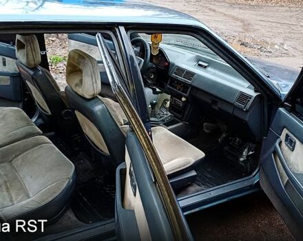 Синій Мазда 626, об'ємом двигуна 2 л та пробігом 348 тис. км за 2000 $, фото 9 на Automoto.ua