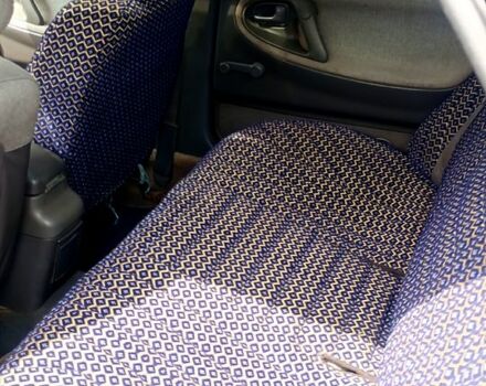 Синій Мазда 626, об'ємом двигуна 1.8 л та пробігом 200 тис. км за 1750 $, фото 9 на Automoto.ua