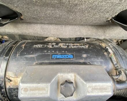 Синий Мазда 626, объемом двигателя 2 л и пробегом 325 тыс. км за 1790 $, фото 9 на Automoto.ua