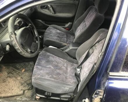 Синій Мазда 626, об'ємом двигуна 1.8 л та пробігом 214 тис. км за 599 $, фото 5 на Automoto.ua