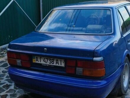 Синій Мазда 626, об'ємом двигуна 2 л та пробігом 300 тис. км за 550 $, фото 1 на Automoto.ua