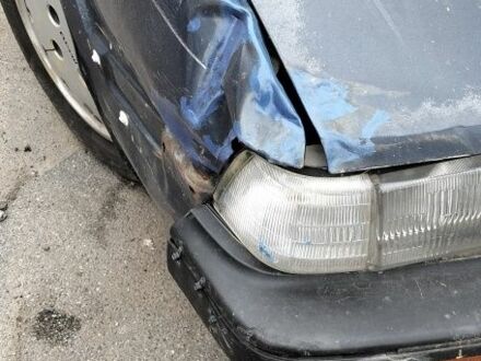 Синий Мазда 626, объемом двигателя 2 л и пробегом 450 тыс. км за 700 $, фото 1 на Automoto.ua