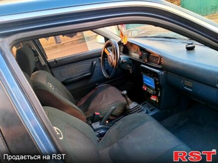 Мазда 626 1989 в Любашевке на Automoto.ua Синий Мазда 626, объемом двигателя 2 л и пробегом 300 тыс. км за 1450 $, фото 1 на Automoto.ua